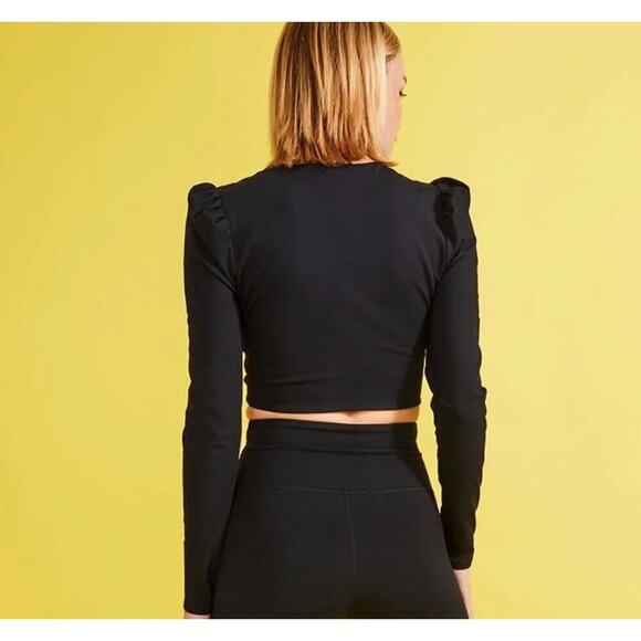 New PatBo Long Sleeve Cut-Out Top Stretch Active Black Large NWT - Picture 2 of 9